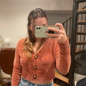 NEVER WORN!! Soft crop sweater